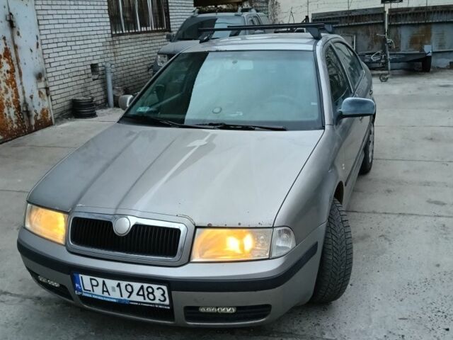 Серый Шкода Октавия, объемом двигателя 1.9 л и пробегом 460 тыс. км за 2500 $, фото 1 на Automoto.ua