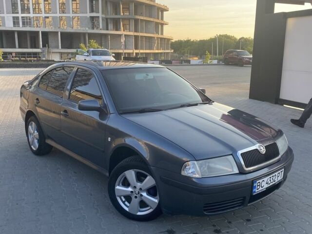 Серый Шкода Октавия, объемом двигателя 1.8 л и пробегом 266 тыс. км за 3800 $, фото 1 на Automoto.ua