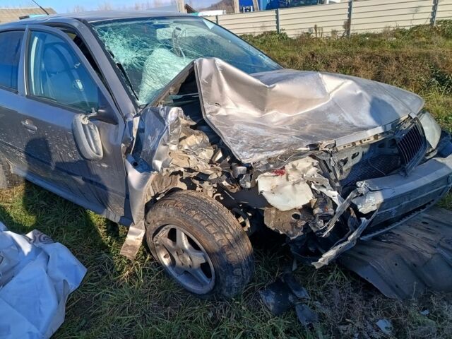 Сірий Шкода Октавія, об'ємом двигуна 0 л та пробігом 340 тис. км за 2500 $, фото 1 на Automoto.ua