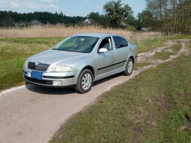 Серый Шкода Октавия, объемом двигателя 1.9 л и пробегом 300 тыс. км за 2750 $, фото 1 на Automoto.ua