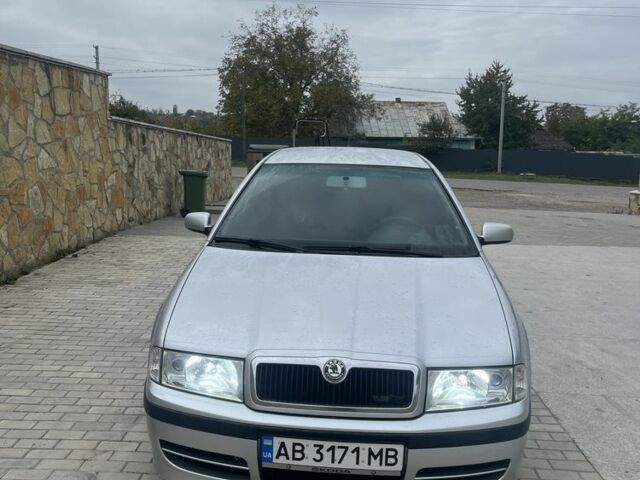 Серый Шкода Октавия, объемом двигателя 1.8 л и пробегом 254 тыс. км за 7200 $, фото 1 на Automoto.ua