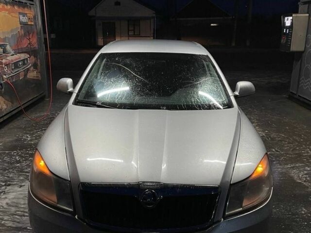 Серый Шкода Октавия, объемом двигателя 1.6 л и пробегом 236 тыс. км за 8199 $, фото 1 на Automoto.ua