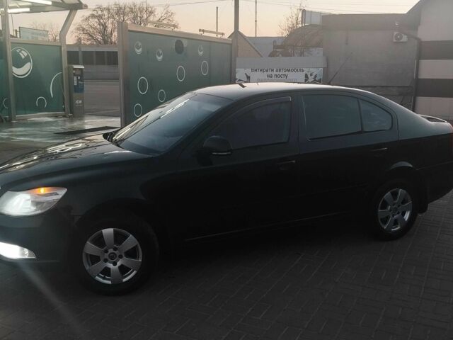 Серый Шкода Октавия, объемом двигателя 2.4 л и пробегом 250 тыс. км за 7200 $, фото 1 на Automoto.ua