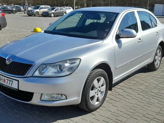 Серый Шкода Октавия, объемом двигателя 1.8 л и пробегом 160 тыс. км за 6300 $, фото 1 на Automoto.ua