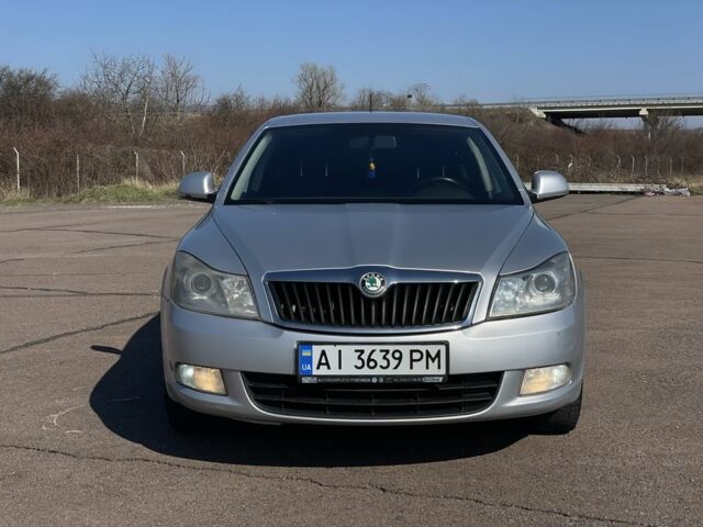 Сірий Шкода Октавія, об'ємом двигуна 1.6 л та пробігом 315 тис. км за 6300 $, фото 1 на Automoto.ua