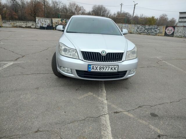 Серый Шкода Октавия, объемом двигателя 1.8 л и пробегом 162 тыс. км за 7500 $, фото 1 на Automoto.ua