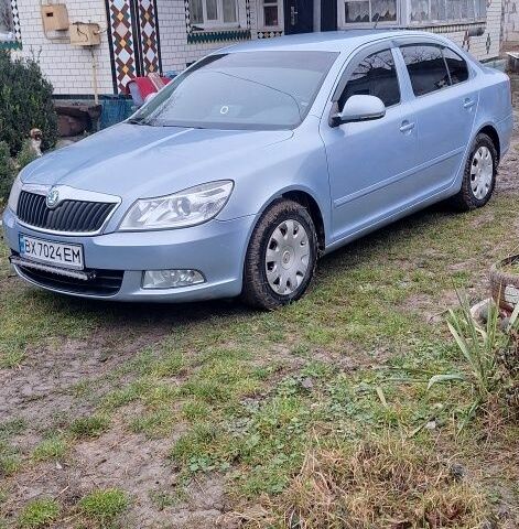 Серый Шкода Октавия, объемом двигателя 1.6 л и пробегом 207 тыс. км за 7100 $, фото 1 на Automoto.ua