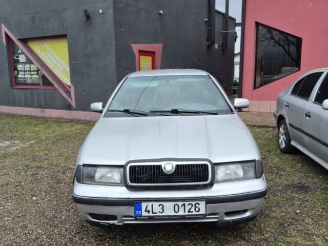 Серый Шкода Октавия, объемом двигателя 0 л и пробегом 300 тыс. км за 1300 $, фото 1 на Automoto.ua