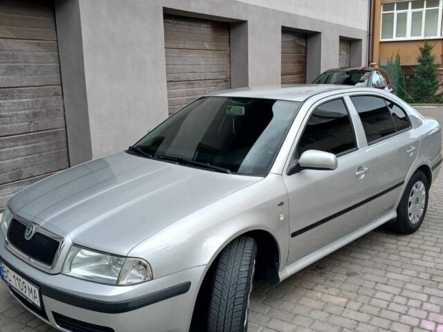 Серый Шкода Октавия, объемом двигателя 1 л и пробегом 240 тыс. км за 5500 $, фото 1 на Automoto.ua