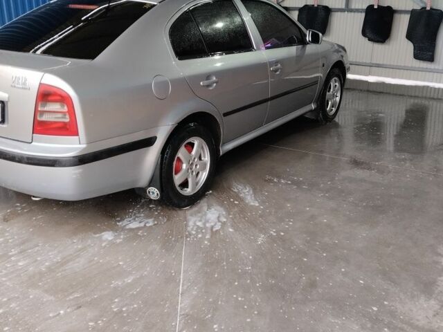 Серый Шкода Октавия, объемом двигателя 1.9 л и пробегом 400 тыс. км за 4400 $, фото 1 на Automoto.ua