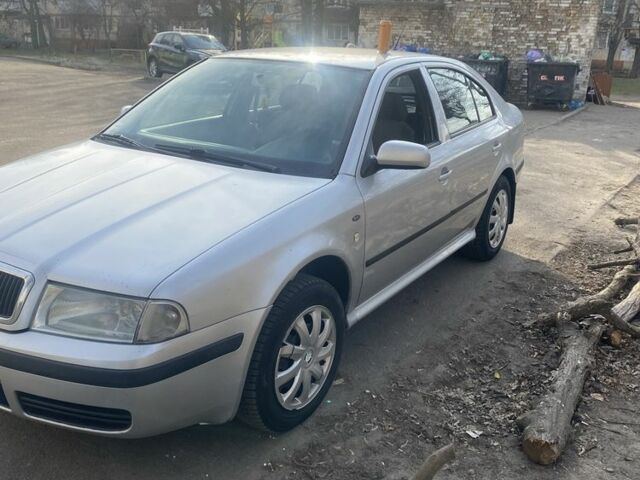 Серый Шкода Октавия, объемом двигателя 1.9 л и пробегом 300 тыс. км за 2175 $, фото 1 на Automoto.ua