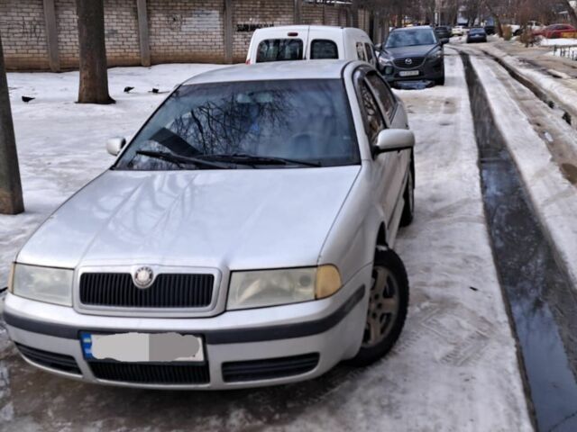 Серый Шкода Октавия, объемом двигателя 0 л и пробегом 430 тыс. км за 4200 $, фото 1 на Automoto.ua