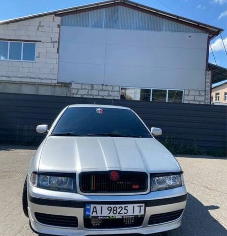 Сірий Шкода Октавія, об'ємом двигуна 1.6 л та пробігом 295 тис. км за 4200 $, фото 1 на Automoto.ua