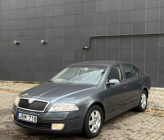 Серый Шкода Октавия, объемом двигателя 1.9 л и пробегом 300 тыс. км за 3200 $, фото 1 на Automoto.ua