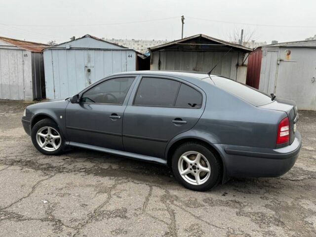 Сірий Шкода Октавія, об'ємом двигуна 0 л та пробігом 356 тис. км за 5000 $, фото 1 на Automoto.ua