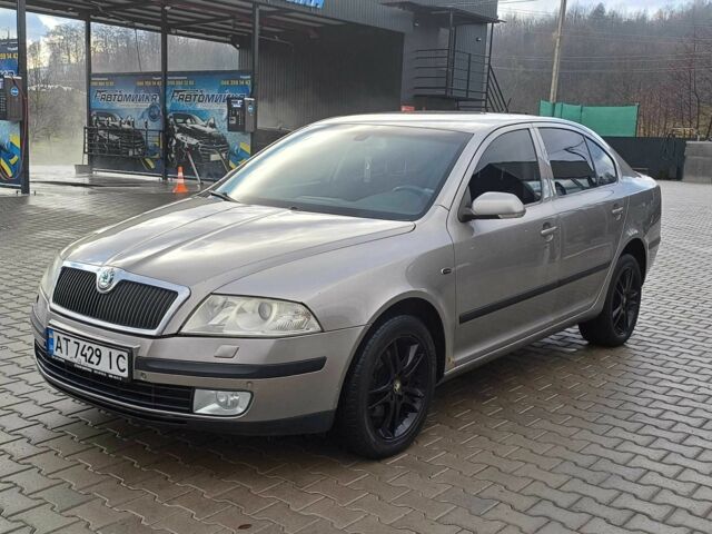 Серый Шкода Октавия, объемом двигателя 2 л и пробегом 288 тыс. км за 6450 $, фото 1 на Automoto.ua