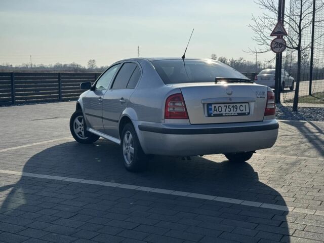 Серый Шкода Октавия, объемом двигателя 1.6 л и пробегом 370 тыс. км за 3550 $, фото 1 на Automoto.ua