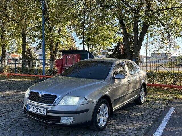 Серый Шкода Октавия, объемом двигателя 1.9 л и пробегом 290 тыс. км за 4141 $, фото 1 на Automoto.ua