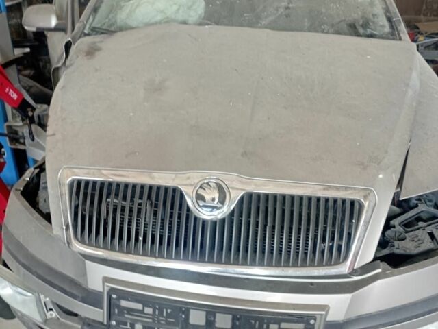 Сірий Шкода Октавія, об'ємом двигуна 0 л та пробігом 200 тис. км за 1300 $, фото 1 на Automoto.ua