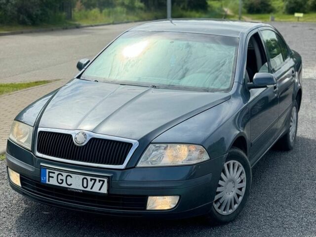 Серый Шкода Октавия, объемом двигателя 1.9 л и пробегом 300 тыс. км за 2900 $, фото 1 на Automoto.ua