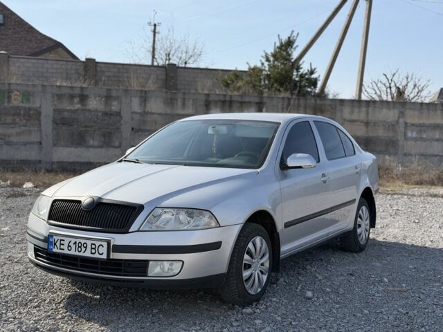 Серый Шкода Октавия, объемом двигателя 1.6 л и пробегом 240 тыс. км за 5500 $, фото 1 на Automoto.ua