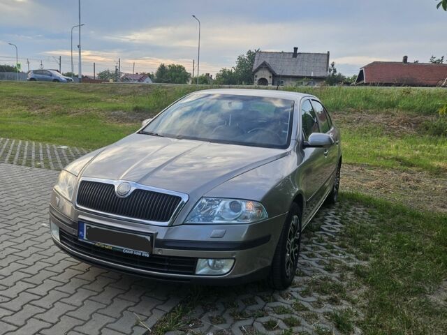 Серый Шкода Октавия, объемом двигателя 1.98 л и пробегом 260 тыс. км за 3170 $, фото 1 на Automoto.ua