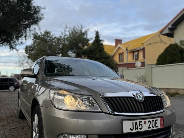Сірий Шкода Октавія, об'ємом двигуна 1.2 л та пробігом 250 тис. км за 6650 $, фото 1 на Automoto.ua
