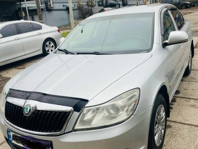 Сірий Шкода Октавія, об'ємом двигуна 1.8 л та пробігом 206 тис. км за 8745 $, фото 1 на Automoto.ua