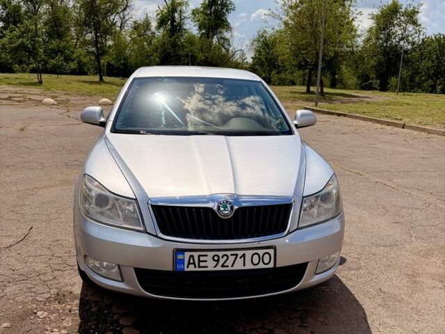 Серый Шкода Октавия, объемом двигателя 1.6 л и пробегом 270 тыс. км за 8000 $, фото 1 на Automoto.ua
