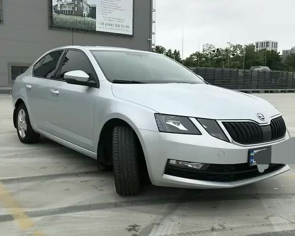 Серый Шкода Октавия, объемом двигателя 0 л и пробегом 168 тыс. км за 12000 $, фото 1 на Automoto.ua