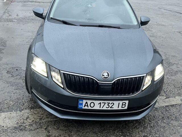 Серый Шкода Октавия, объемом двигателя 1.6 л и пробегом 3 тыс. км за 13500 $, фото 1 на Automoto.ua