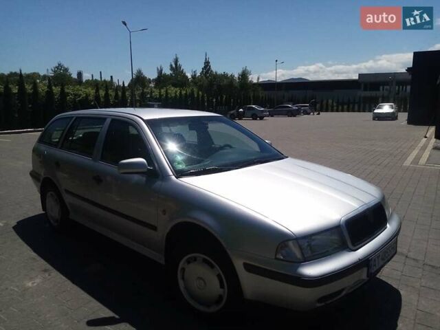 Серый Шкода Октавия, объемом двигателя 1.6 л и пробегом 293 тыс. км за 3500 $, фото 1 на Automoto.ua