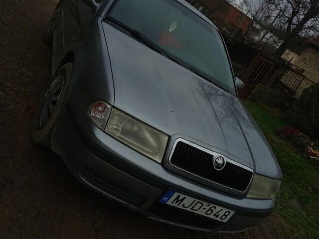 Серый Шкода Октавия, объемом двигателя 1.6 л и пробегом 300 тыс. км за 750 $, фото 1 на Automoto.ua