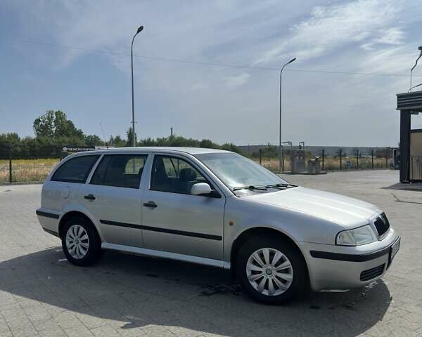 Серый Шкода Октавия, объемом двигателя 1.9 л и пробегом 330 тыс. км за 3350 $, фото 1 на Automoto.ua