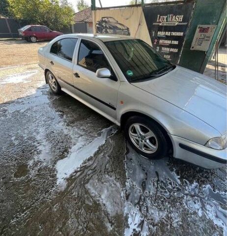 Серый Шкода Октавия, объемом двигателя 1.6 л и пробегом 3 тыс. км за 2500 $, фото 1 на Automoto.ua