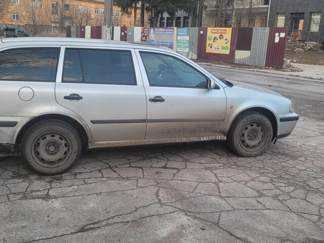 Серый Шкода Октавия, объемом двигателя 1.9 л и пробегом 267 тыс. км за 1645 $, фото 1 на Automoto.ua