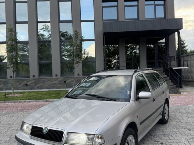 Серый Шкода Октавия, объемом двигателя 1.6 л и пробегом 350 тыс. км за 3250 $, фото 1 на Automoto.ua