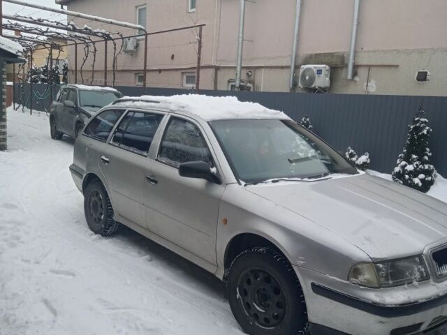 Серый Шкода Октавия, объемом двигателя 1.6 л и пробегом 99 тыс. км за 2764 $, фото 1 на Automoto.ua