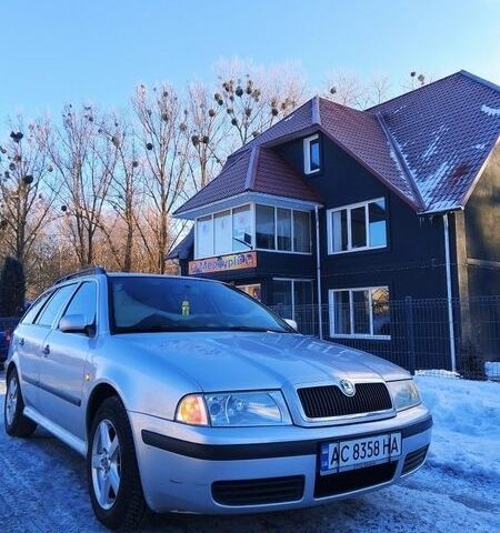 Серый Шкода Октавия, объемом двигателя 2 л и пробегом 220 тыс. км за 3500 $, фото 1 на Automoto.ua