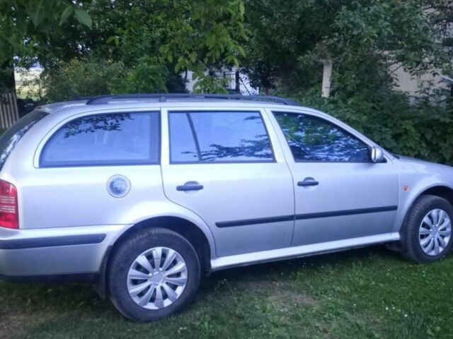 Сірий Шкода Октавія, об'ємом двигуна 1.6 л та пробігом 198 тис. км за 4000 $, фото 1 на Automoto.ua