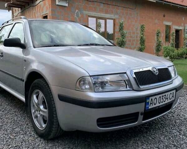 Серый Шкода Октавия, объемом двигателя 1.6 л и пробегом 324 тыс. км за 3299 $, фото 1 на Automoto.ua