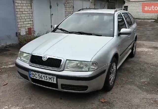 Серый Шкода Октавия, объемом двигателя 1.6 л и пробегом 287 тыс. км за 3999 $, фото 1 на Automoto.ua