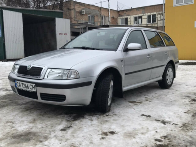 Серый Шкода Октавия, объемом двигателя 1.6 л и пробегом 158 тыс. км за 6000 $, фото 1 на Automoto.ua