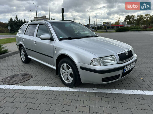 Шкода Октавия 2001 в Черкассах на Automoto.ua Серый Шкода Октавия, объемом двигателя 1.6 л и пробегом 305 тыс. км за 4650 $, фото 1 на Automoto.ua