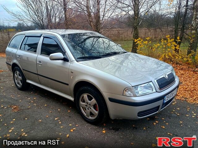 Серый Шкода Октавия, объемом двигателя 2 л и пробегом 269 тыс. км за 5600 $, фото 1 на Automoto.ua