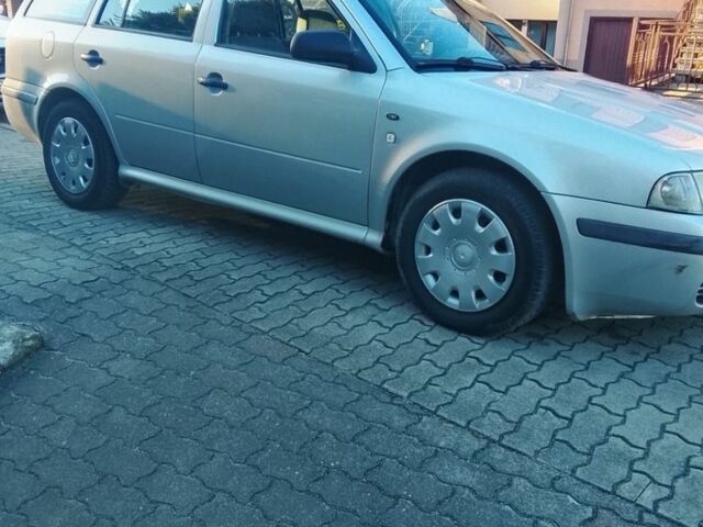 Серый Шкода Октавия, объемом двигателя 1.9 л и пробегом 250 тыс. км за 1750 $, фото 1 на Automoto.ua