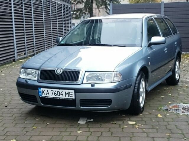 Сірий Шкода Октавія, об'ємом двигуна 2 л та пробігом 248 тис. км за 5500 $, фото 1 на Automoto.ua