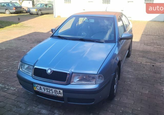 Сірий Шкода Октавія, об'ємом двигуна 1.6 л та пробігом 243 тис. км за 3300 $, фото 1 на Automoto.ua