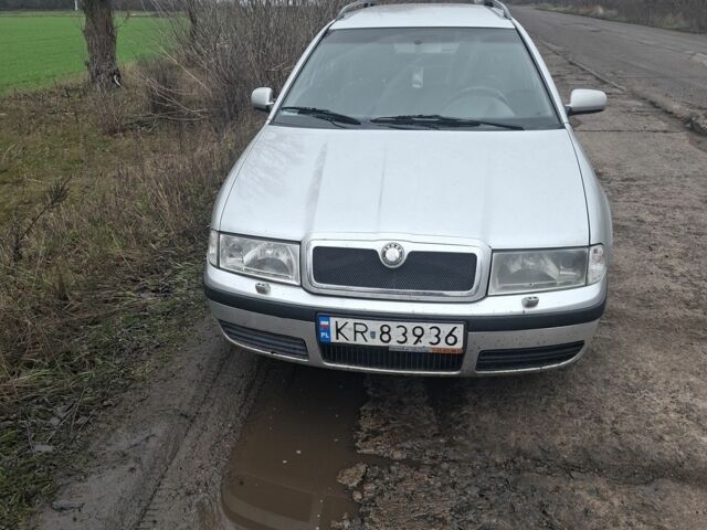 Серый Шкода Октавия, объемом двигателя 0 л и пробегом 350 тыс. км за 2049 $, фото 1 на Automoto.ua