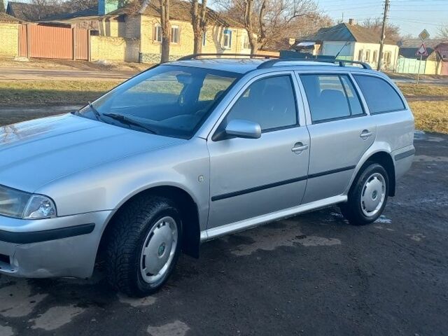 Серый Шкода Октавия, объемом двигателя 1.9 л и пробегом 381 тыс. км за 2200 $, фото 1 на Automoto.ua